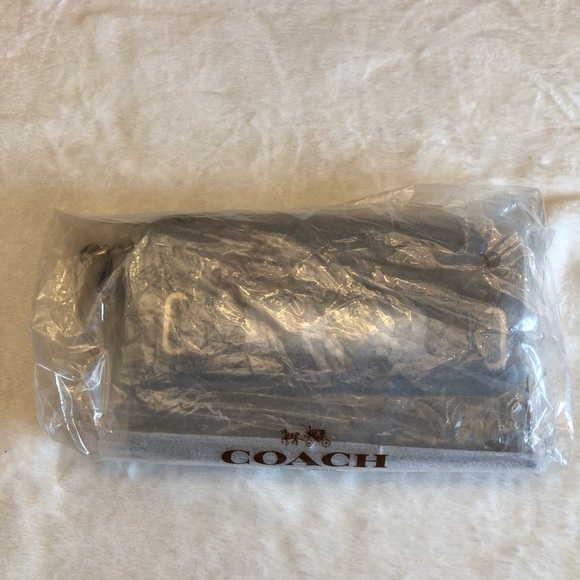 Coach Clutch #64639 Metallic Cherry - Picture 6 of 6